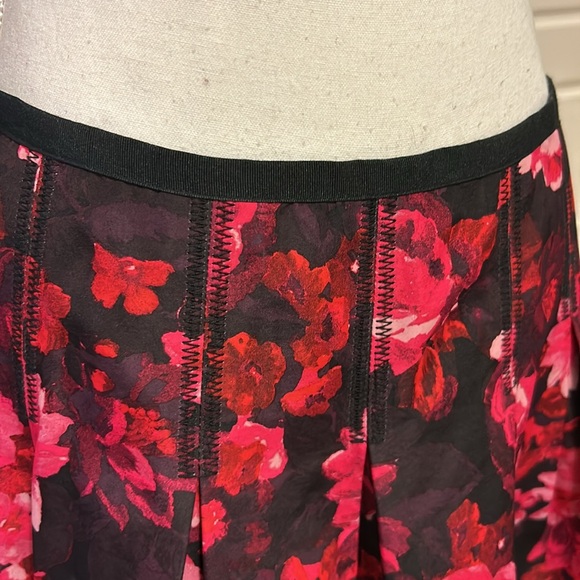 GAP | Black Red Pink Floral Full A-Line Mini Skirt | 4 - Picture 4 of 13